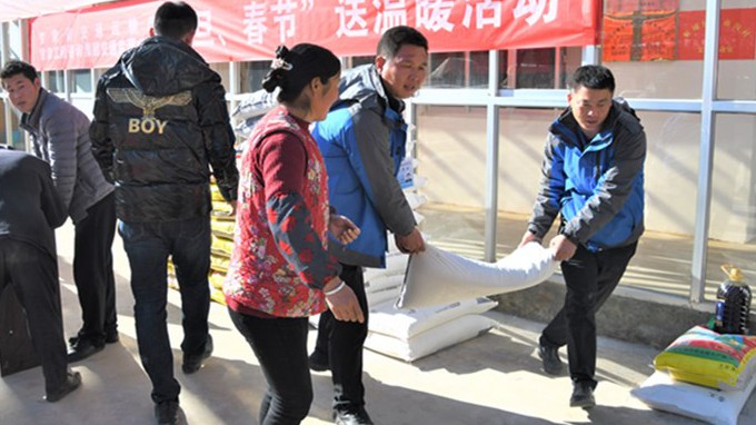 在幫扶一線吹響脫貧攻堅沖鋒號<br/>——甘肅省交通監(jiān)理公司脫貧攻堅幫扶工作綜述