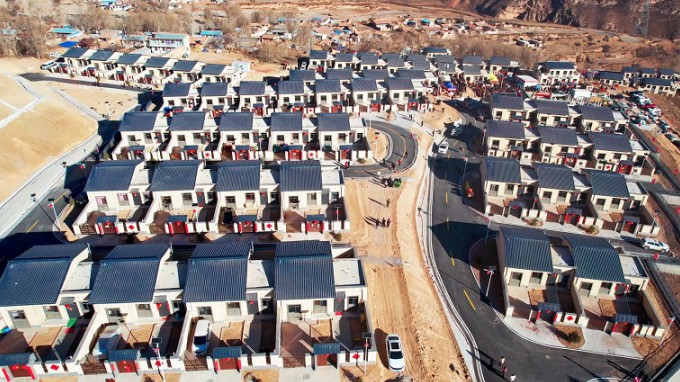 災(zāi)后重建暖冬日 | 群眾搬進(jìn)了我們設(shè)計的“蘭派民居”